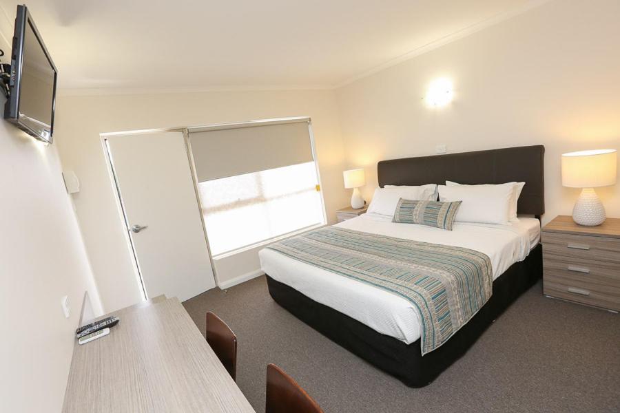 Seven Pines Motor Inn Mildura Zimmer foto